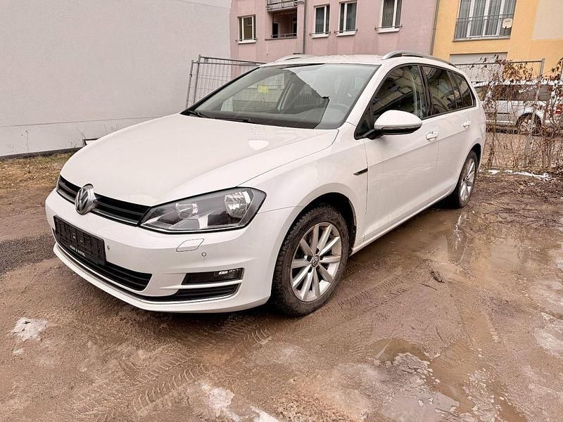 Gebraucht VW Golf VII LOUNGE 110 PS (80 kW) 2015 Weiß Kombi