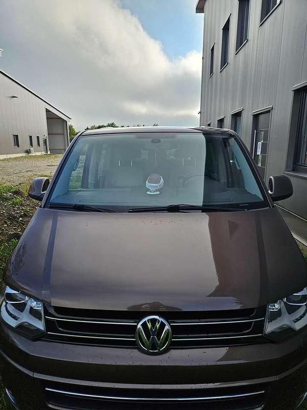 Gebraucht VW Multivan Highline 179 PS (131 kW) 2012 Braun Van
