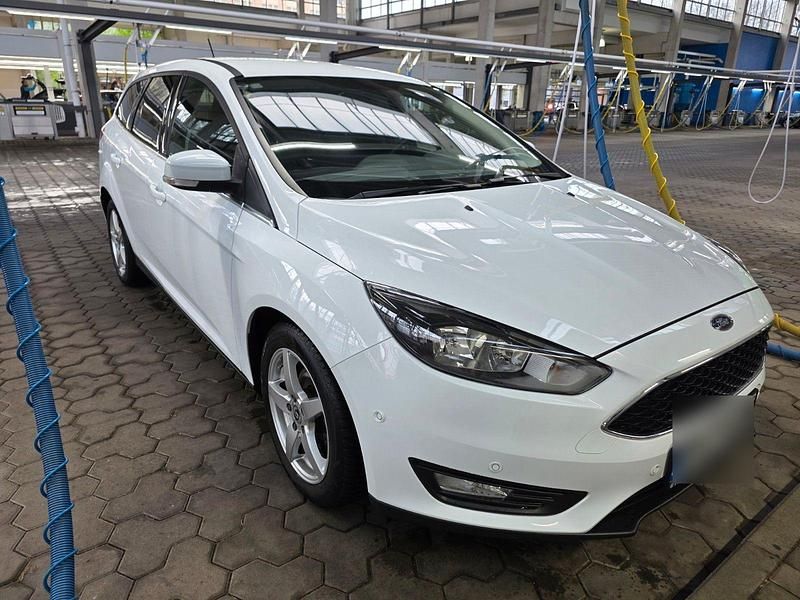 Gebraucht Ford Focus Cool & Connect 125 PS (91 kW) 2017 Weiß Kombi