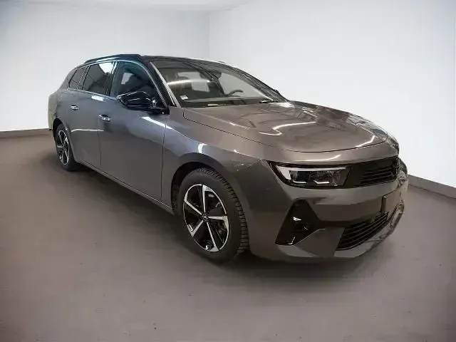 Gebraucht Opel Astra 146 PS (107 kW) 2025 Grau Kleinwagen