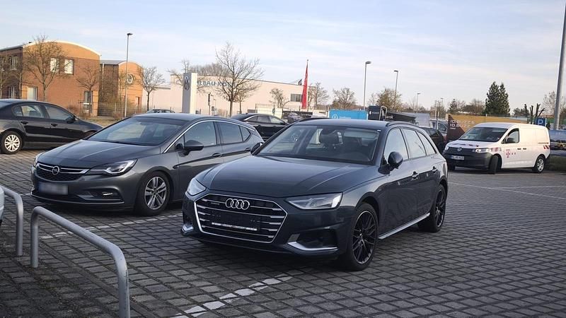 Gebraucht Audi A4 Advanced Plus 231 PS (169 kW) 2019 Grau Kombi