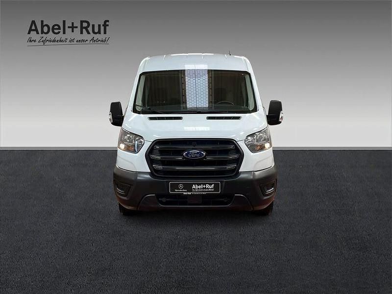 Gebraucht Ford Transit Trend 131 PS (96 kW) 2022 Weiß Limousine