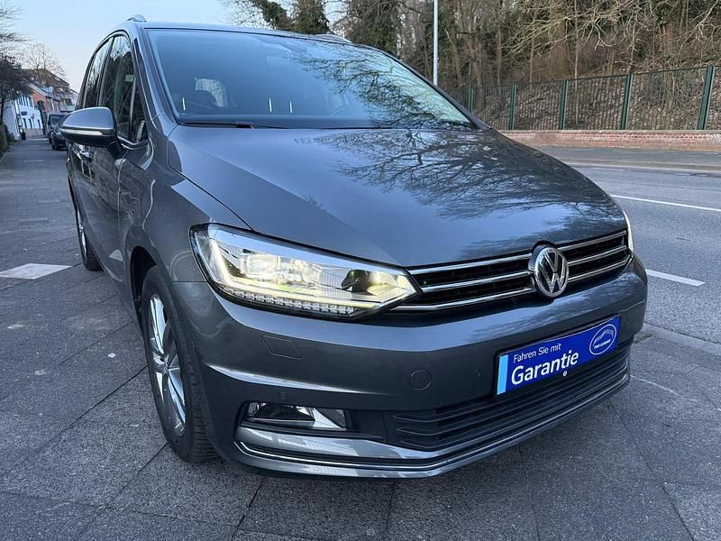 Gebraucht VW Touran Sound 150 PS (110 kW) 2017 Grau Van / Kleinbus