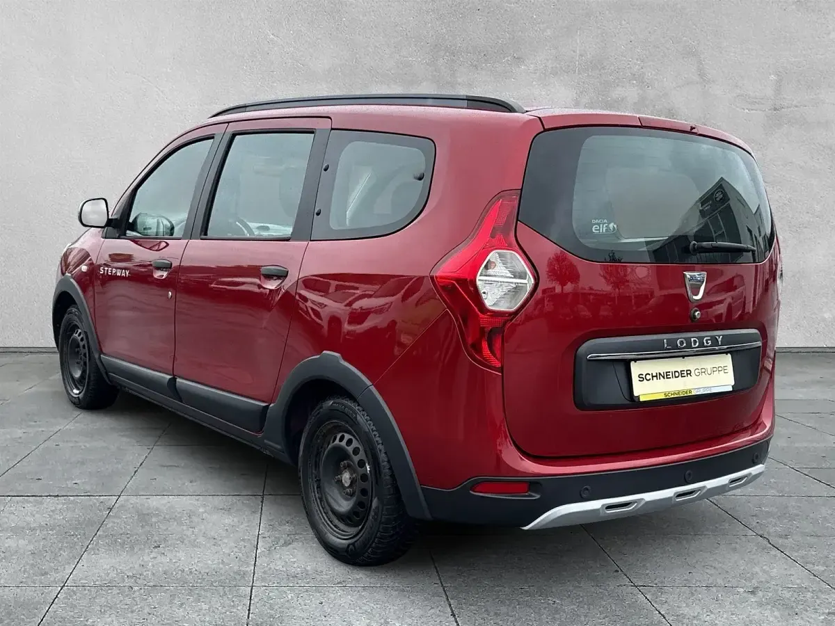 Gebraucht Dacia Lodgy Stepway 116 PS (85 kW) 2020 Rot Van / Kleinbus