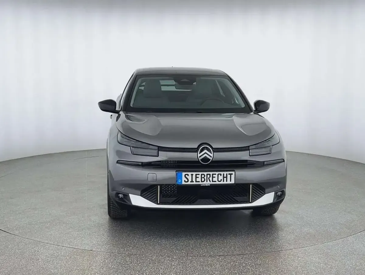 Neu Citroën C4 145 PS (106 kW) 2026 Grau SUV