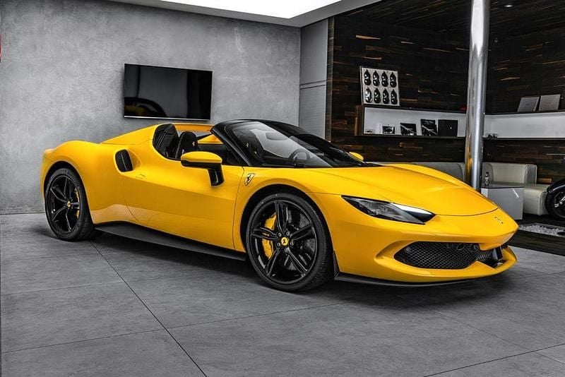 Neu Ferrari 296 829 PS (609 kW) 2026 Gelb Cabrio