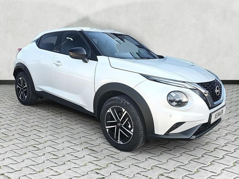 Pearl white Neu 2024 Nissan Juke N-Connecta SUV | 22.864 € (Superpreis) - Bild 1/4