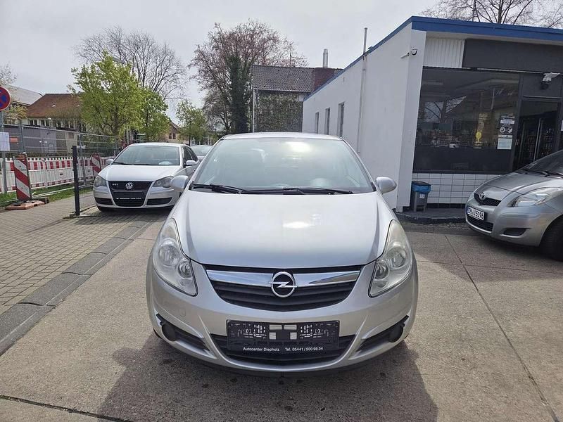 Gebraucht Opel Corsa Selection 69 PS (50 kW) 2010 Silber Kleinwagen