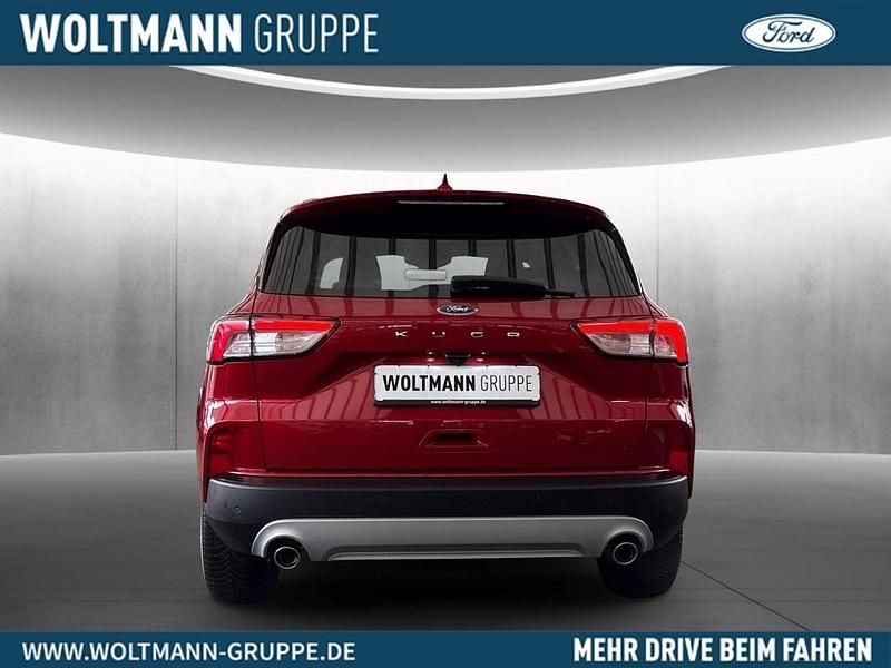 Gebraucht Ford Kuga Titanium 150 PS (110 kW) 2021 Lucidrot metallic SUV