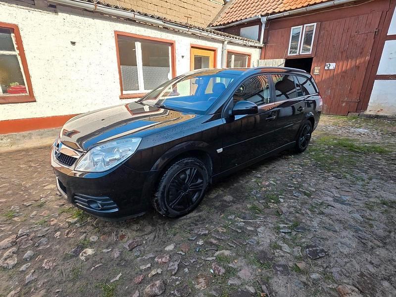 Schwarz Gebraucht 2005 Opel Vectra Kombi | 950 € (Guter Preis) - Bild 1/4