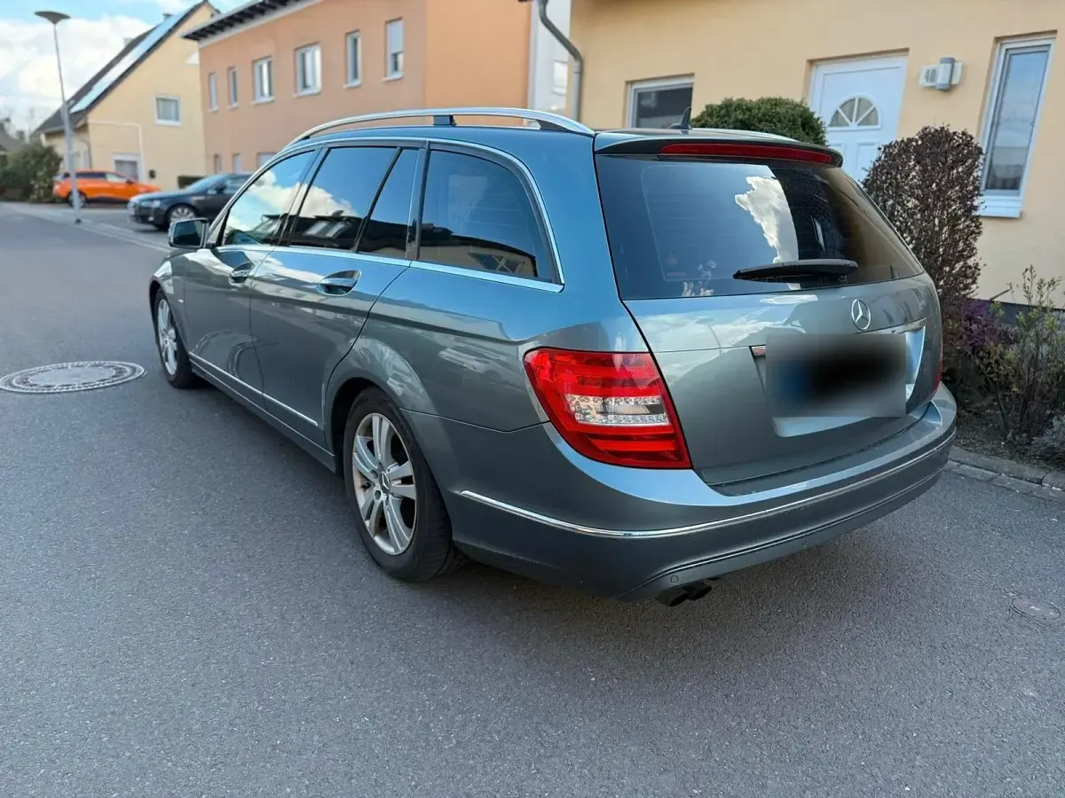 Gebraucht Mercedes C200 136 PS (100 kW) 2011 Kombi