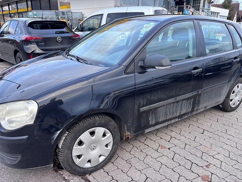 Gebraucht VW Polo Trendline 64 PS (47 kW) 2005 Schwarz Kleinwagen