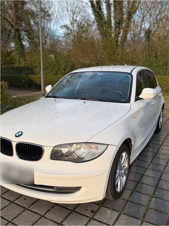 Gebraucht BMW 118 143 PS (105 kW) 2010 Weiß Kleinwagen