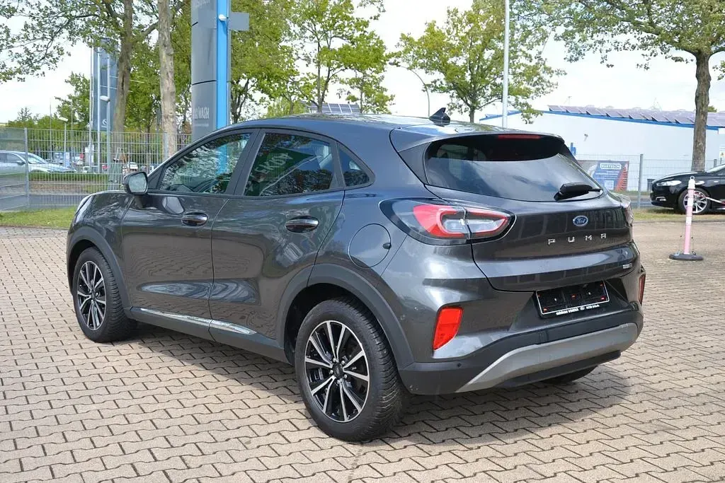 Gebraucht Ford Puma Titanium 125 PS (91 kW) 2022 Grau SUV