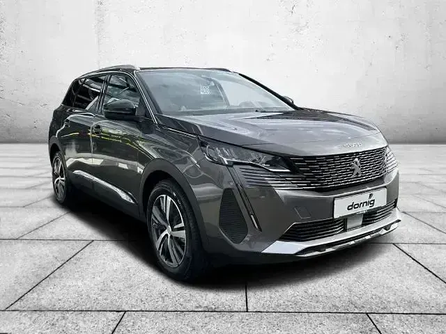 Gebraucht Peugeot 5008 Allure 131 PS (96 kW) 2024 Grau SUV