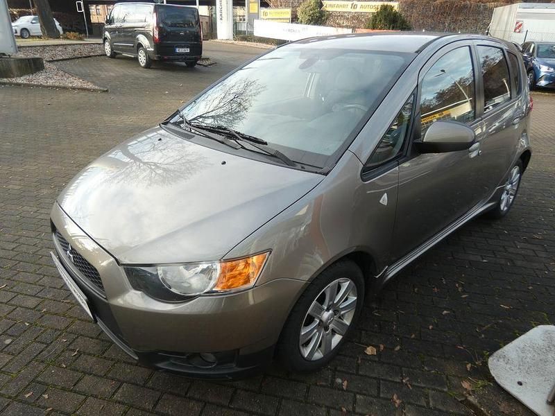 Gebraucht Mitsubishi Colt 95 PS (69 kW) 2010 Grau Limousine