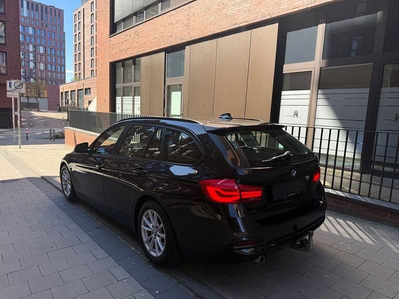 Gebraucht BMW 318 Advantage 150 PS (110 kW) 2016 Schwarz Kombi