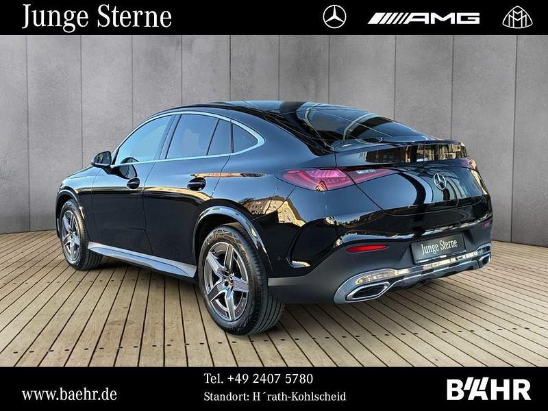 Gebraucht Mercedes GLC300 AMG 258 PS (189 kW) 2025 Lack obsidianschwarz (metallic) Coupé