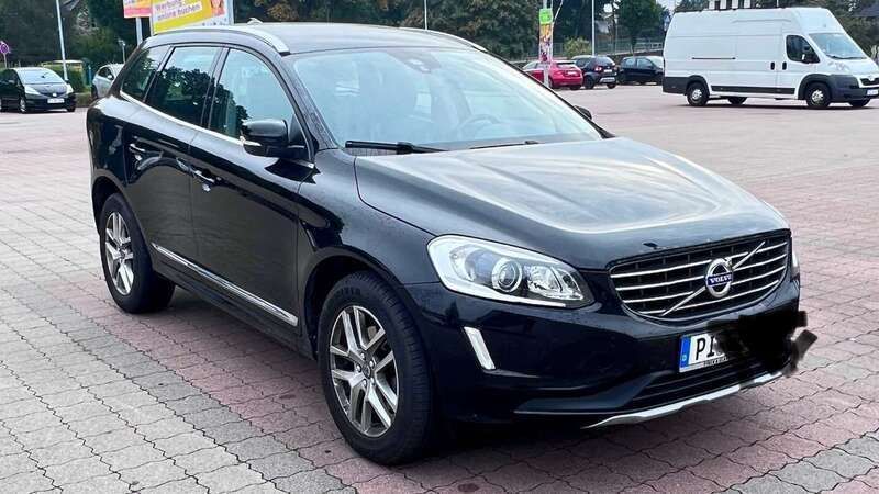 Schwarz Gebraucht 2016 Volvo XC60 SUV | 20.600 € (Teuer) - Bild 1/3
