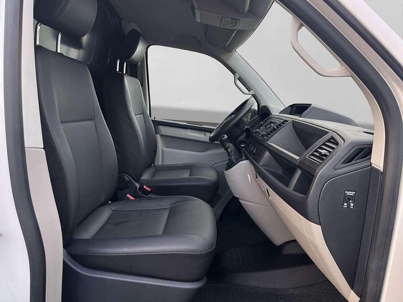 Gebraucht VW T6.1 102 PS (75 kW) 2020 Candyweiß Van