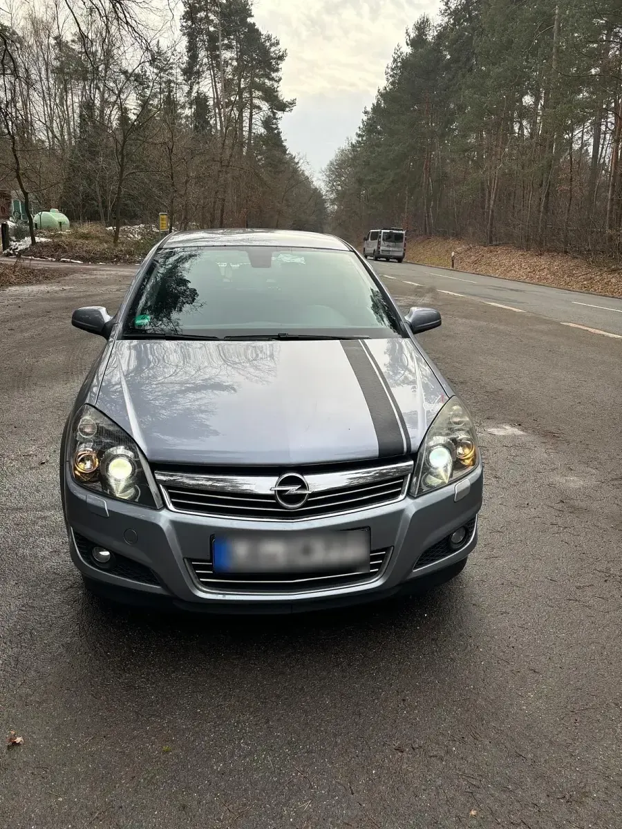 Gebraucht Opel Astra 120 PS (88 kW) 2007 Grau Limousine