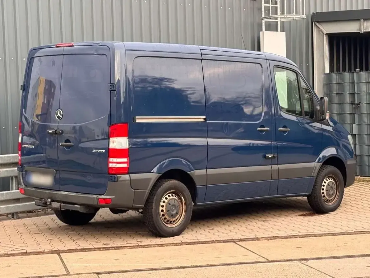 Gebraucht Mercedes Sprinter 114 PS (83 kW) 2017 Stahlblau Van