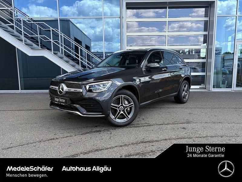 Lack graphitgrau (metallic) Gebraucht 2021 Mercedes GLC300e AMG SUV | 39.980 € (Fairer Preis) - Bild 1/4