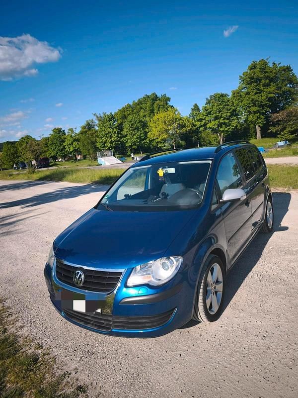 Blau Gebraucht 2007 VW Touran Van / Kleinbus | 3.000 € (Guter Preis) - Bild 1/4
