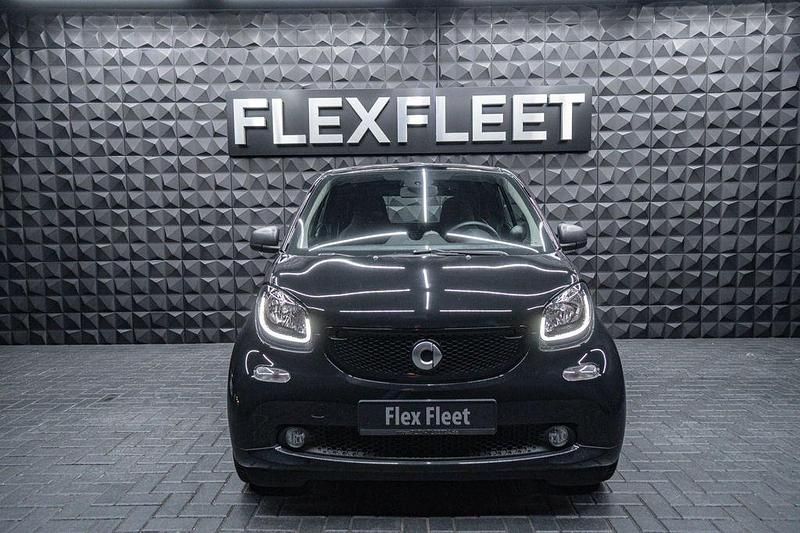 Gebraucht Smart ForTwo Cabrio 90 PS (66 kW) 2019 Schwarz Cabrio