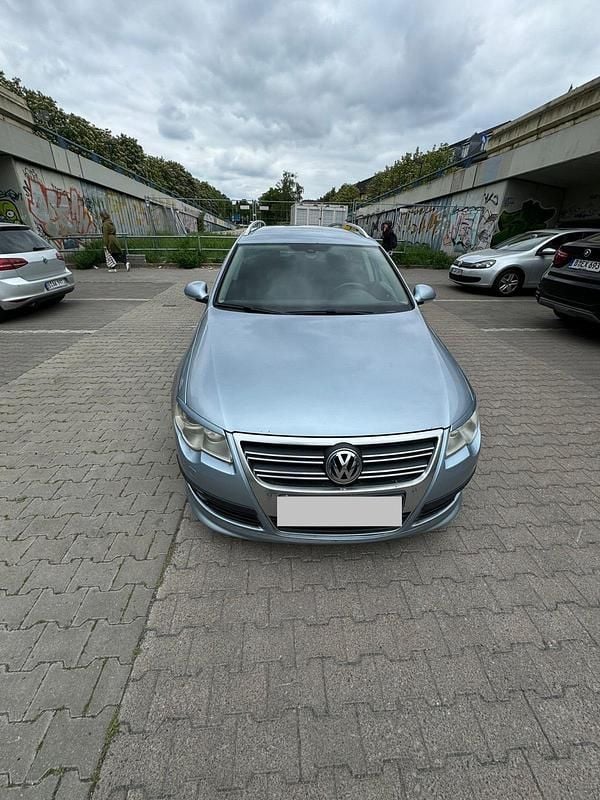 Gebraucht 2009 VW Passat R-line Kombi | 2.900 € (Guter Preis) - Bild 1/4