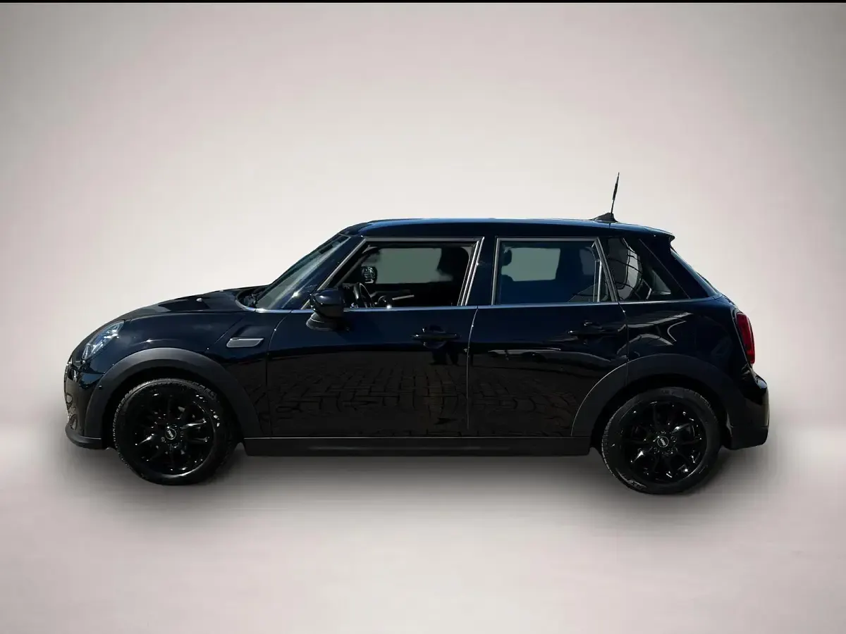 Gebraucht Mini Cooper Essential 136 PS (100 kW) 2021 Manufacturer Kleinwagen
