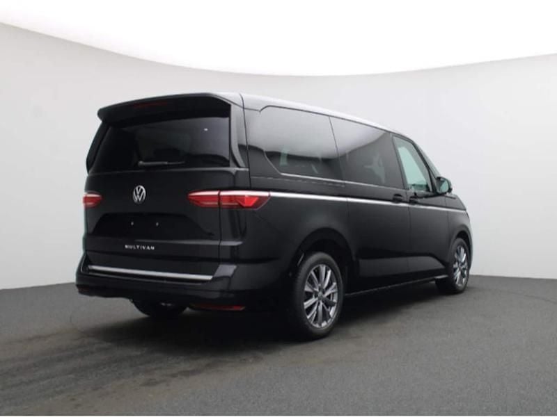 Usata VW Multivan Style 150 CV (110 kW) 2025 Monovolume
