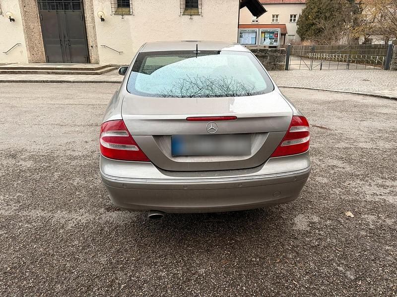 Gebraucht Mercedes CLK200 163 PS (119 kW) 2003 Silber Coupé