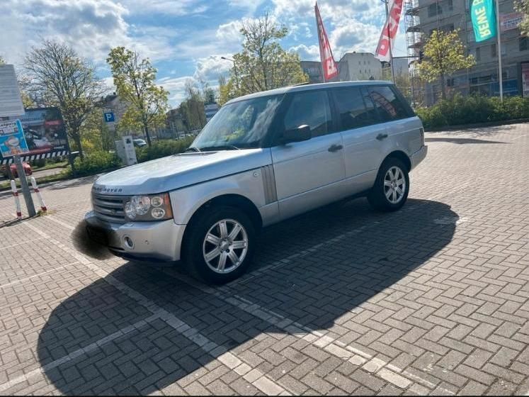 Silber Gebraucht 2008 Land Rover Range Rover Vogue SUV | 9.000 € - Bild 1/4