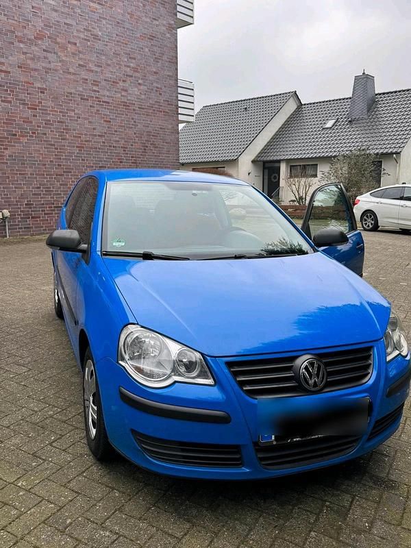 Blau Gebraucht 2007 VW Polo Limousine | 1.899 € (Fairer Preis) - Bild 1/4