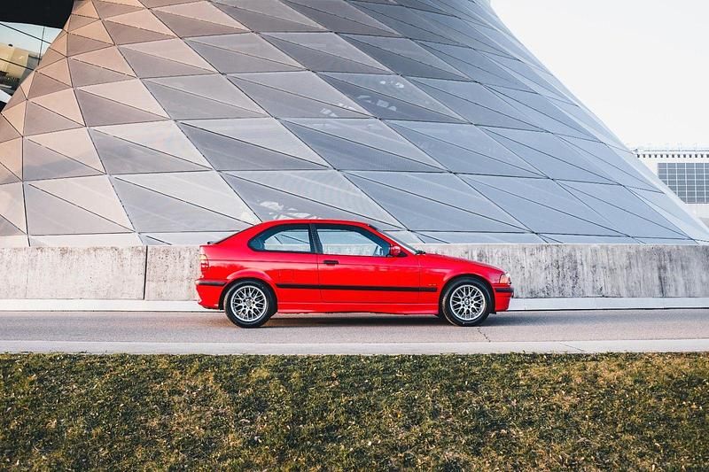 Gebraucht BMW 323 170 PS (125 kW) 1999 Rot Coupé