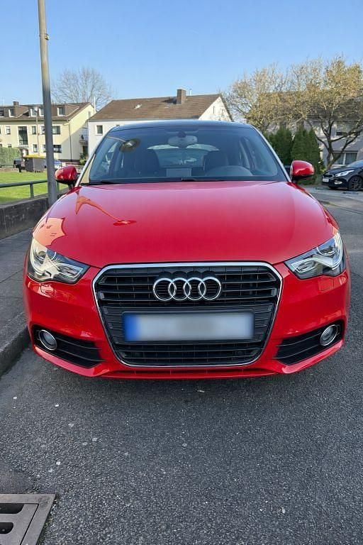 Gebraucht Audi A1 Ambition 122 PS (89 kW) 2012 Rot Kleinwagen