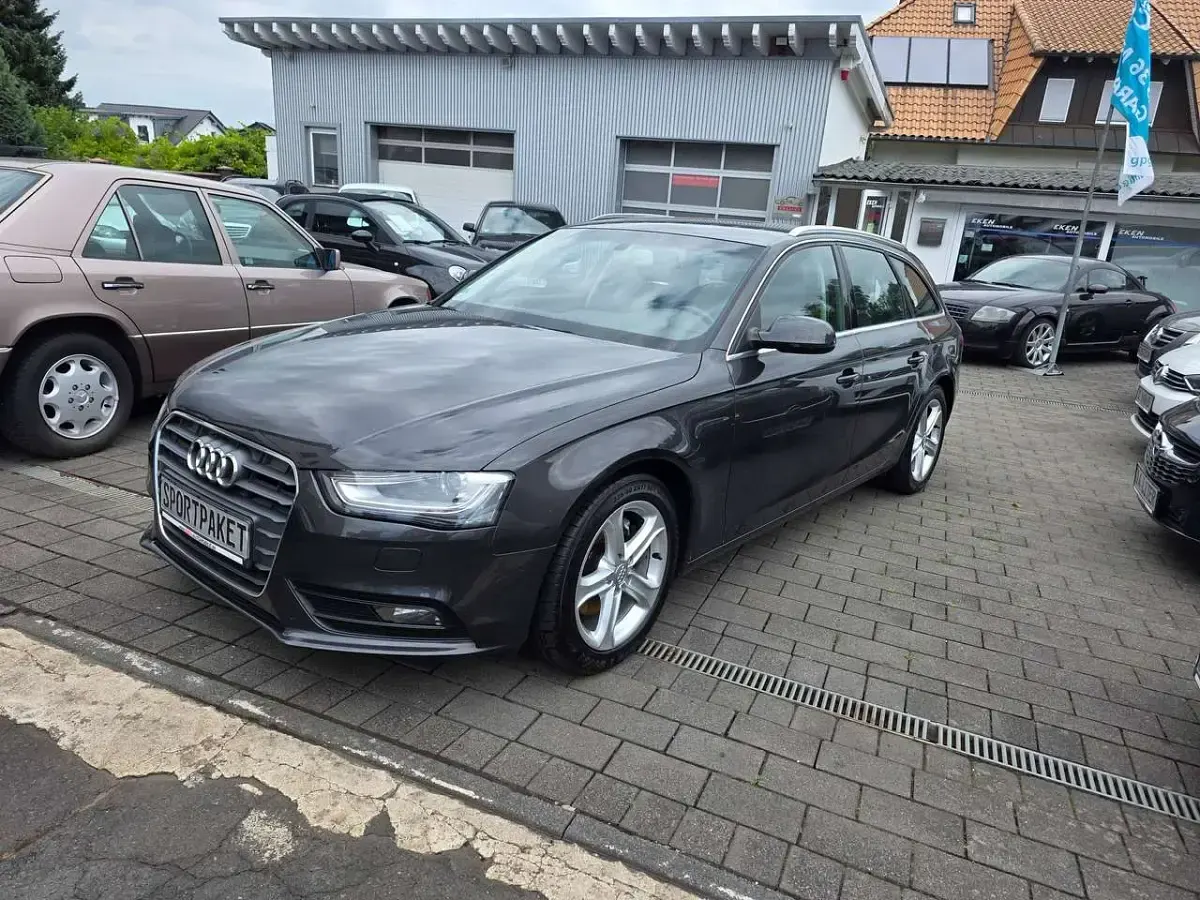 Gebraucht Audi A4 Ambition 163 PS (119 kW) 2014 Lavagrau perleffekt Kombi