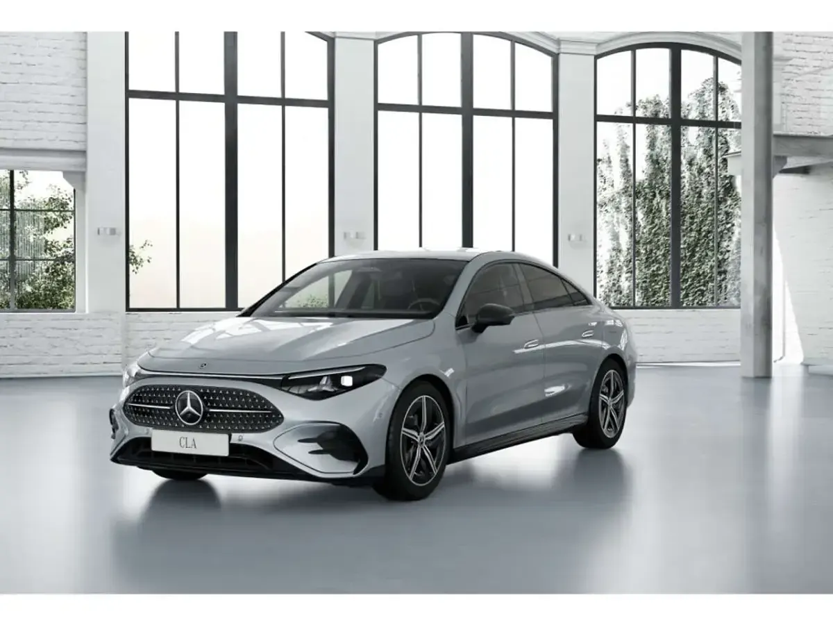 Gebraucht Mercedes CLA180 AMG line 156 PS (114 kW) 2026 Silber Limousine