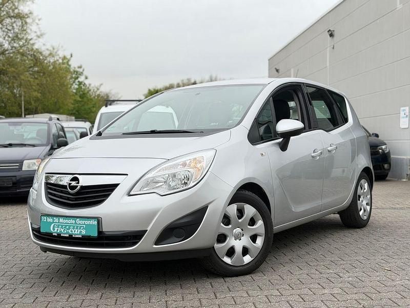 Gebraucht Opel Meriva Edition 101 PS (74 kW) 2010 Silber Van / Kleinbus