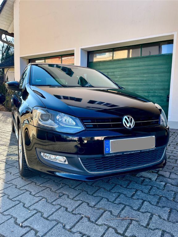 Schwarz Gebraucht 2011 VW Polo Style Limousine | 5.490 € (Fairer Preis) - Bild 1/4
