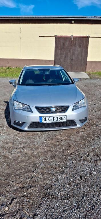 Silber Gebraucht 2017 Seat Leon ST 4Drive Kombi | 12.700 € (Guter Preis) - Bild 1/4