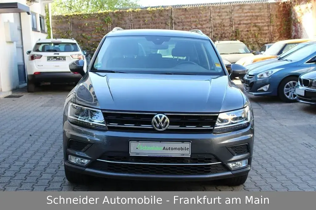 Second-hand VW Tiguan 179 CP (131 kW) 2017 Gri SUV