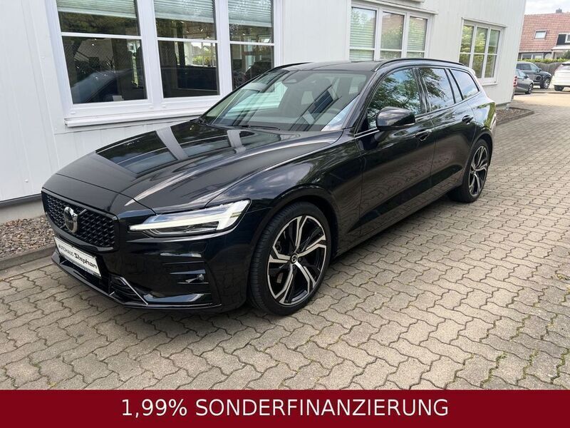 Onyx black metallic Gebraucht 2024 Volvo V60 Plus Kombi | 38.890 € (Fairer Preis) - Bild 1/4