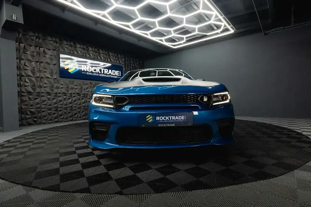 Gebraucht Dodge Charger 373 PS (274 kW) 2024 Blau Kleinwagen