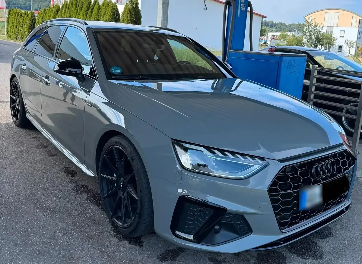 Gebraucht Audi A4 S-Line 204 PS (150 kW) 2020 Grau Kombi