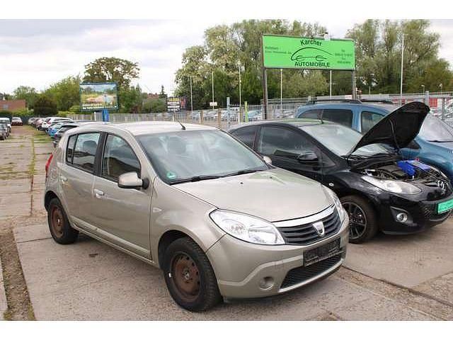 Basaltgrau Gebraucht 2009 Dacia Sandero Basis Kleinwagen | 1.490 € (Fairer Preis) - Bild 1/4