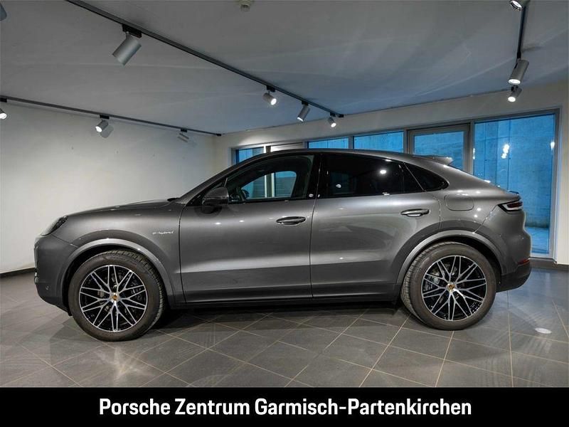 Używany Porsche Cayenne 470 KM (345 kW) 2024 Szary SUV
