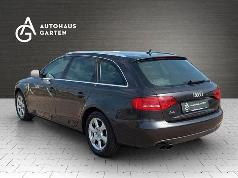Gebraucht Audi A4 Attraction 160 PS (117 kW) 2008 Braun Kombi
