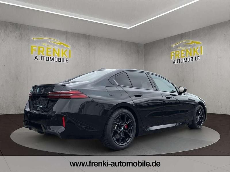 Gebraucht BMW i5 M Performance 250 kW (340 PS) 2024 Black sapphire metallic Limousine